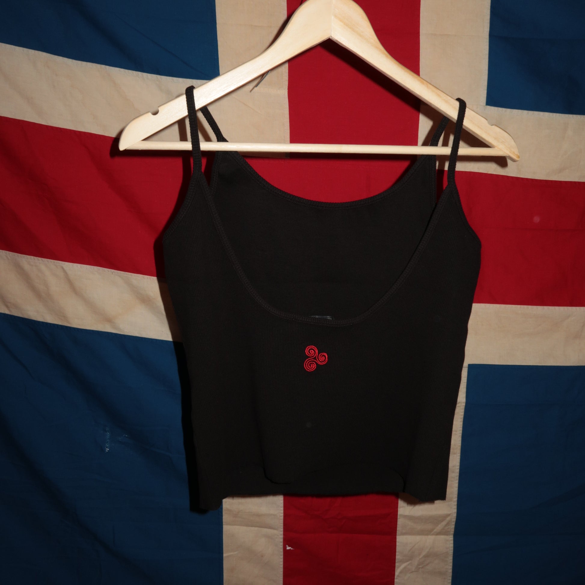 Guð Elskar Mig Cropped Camisole Top