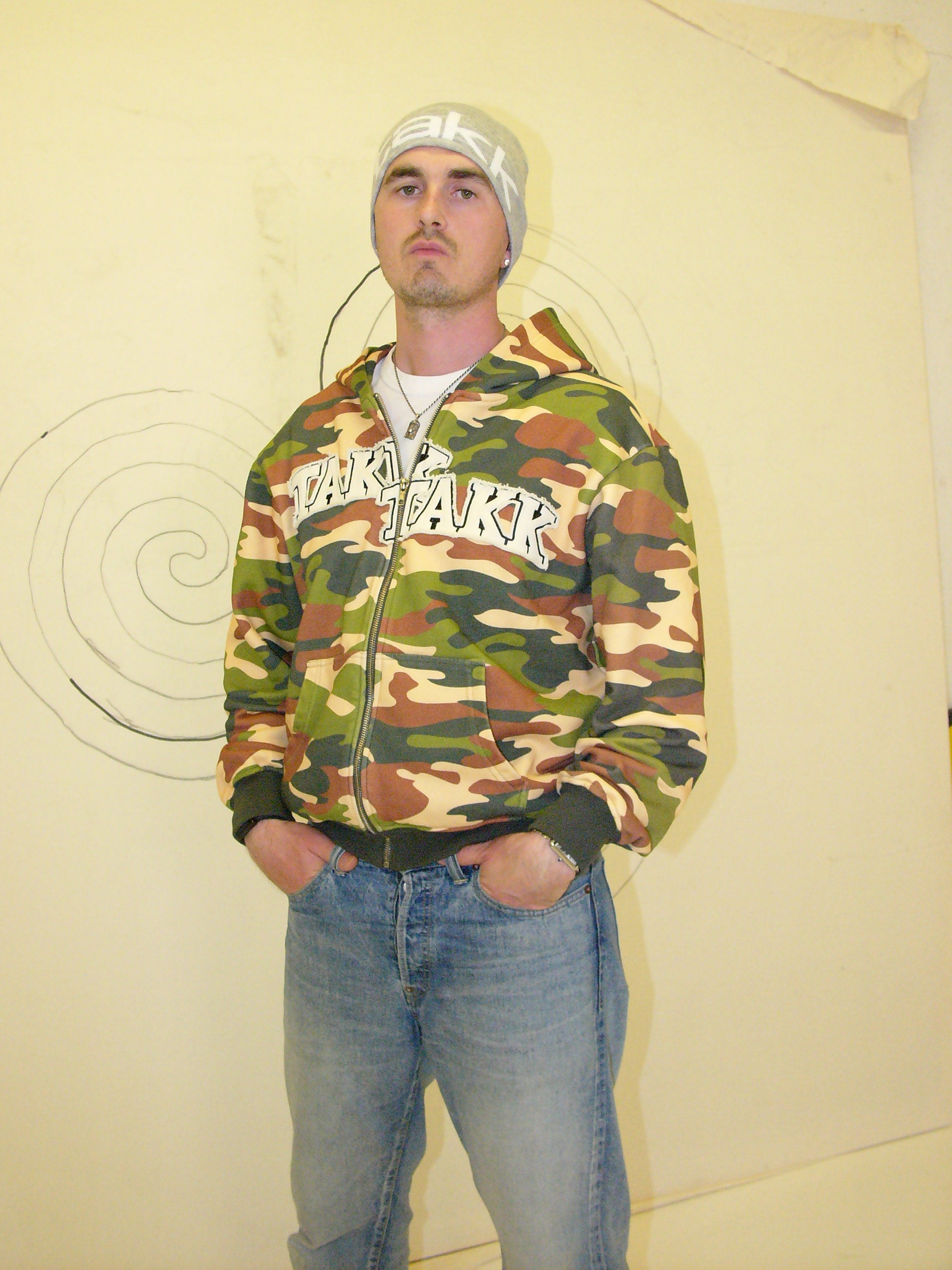 Camo Hettupeysa